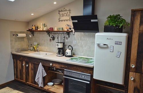Grosefehn Apartment | Special break for two in East Friesland, fenced garden & terrace