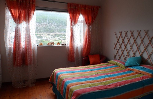 Fish Hoek Bed & Breakfast | SPECIAL CAPE TOWN: ROOM AT BEACH. .
