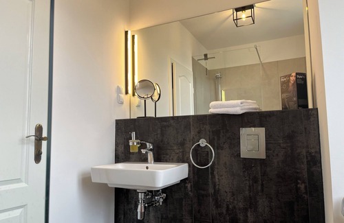 Fredersdorf Apartment | Special vacation apartment on the edge of the capital.
