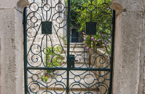 Cavtat Old Town Apartment | Special Discount - Classique Apartment - 10 meters from seafront