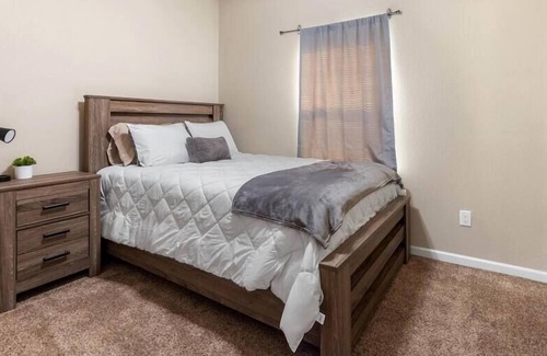 Weatherford House | Special Downtown Offer- 3rd Night Free!!