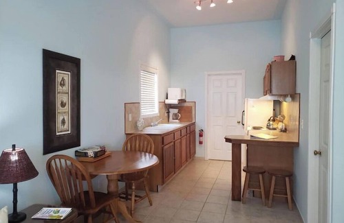 George Town Villa | SPECIAL FALL RATE IS IN Come enjoy Paradise!