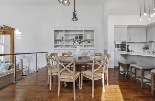 West End House | SPECIAL FREE NIGHT OFFER! DOWNTOWN LUXURY! ONLY 2MI TO BROADWAY! NEAR VANDY!