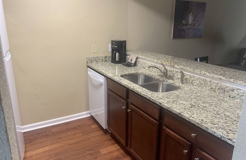 Berkeley House | Special Holiday Rates. 4BDR townhouse (12) in Historic Powhatan 💕