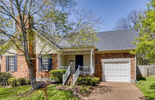 Windsor Green House | SPECIAL! Lovely, Clean, safe Family Home! Nashville