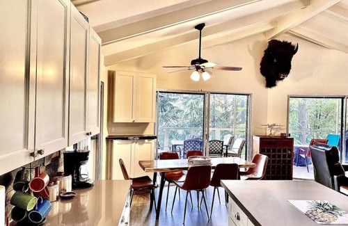 Lakehead House | Special $ Now - Awesome Lake Views - Single Floor - Shasta Lakeshore Retreat #5