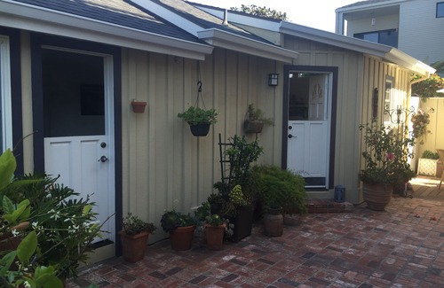 Beach Barber Tract Cottage | Special Offer, book three days and get four days! Offer good thru May 1.