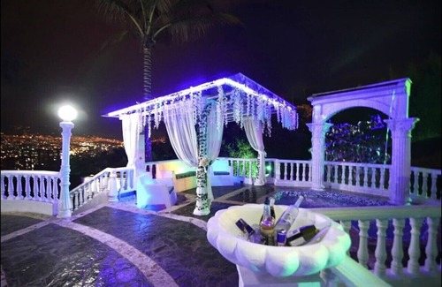 Envigado House | Special Offer Medellín Mansion Luxury