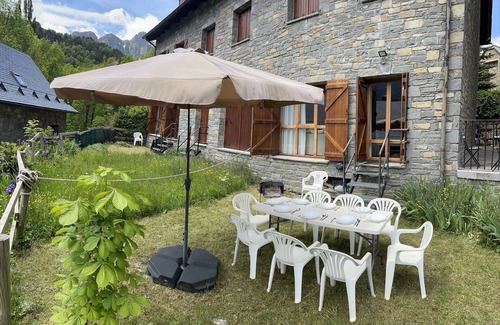 Piedrafita de Jaca Cottage | SPECIAL OFFER - Rural house (full rental) Rincón de Bachatos