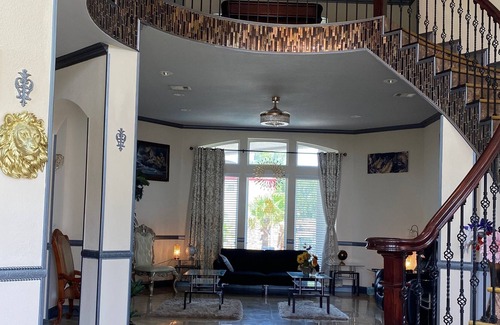 Alvin Resort | Special Offer!!Versace MANSION RENTAL HOUSTON TEXAS Resort Style,Pool 6 Bedrooms