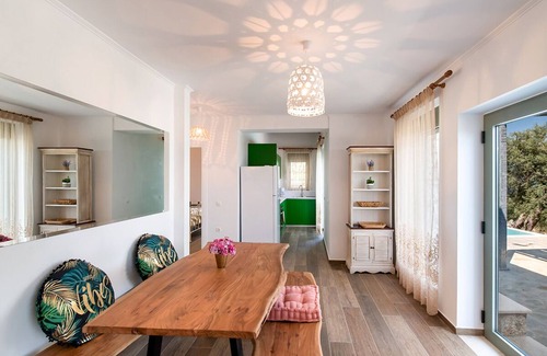 Episkopos Villa | Special Offer!Villa Uncommon Loulou with Private Pool, 2 min away from the beach