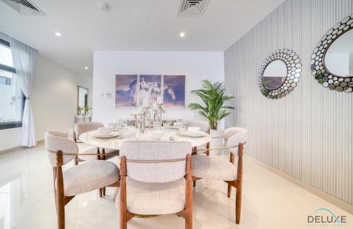 Al-Fujairah Apartment | Special Offer with Chilled-Heated Pool & Ocean Views by Deluxe Holiday Homes