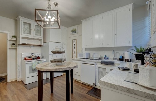 West University House | *Special Rate~Stone Minerva Estate~Groups~Downtown