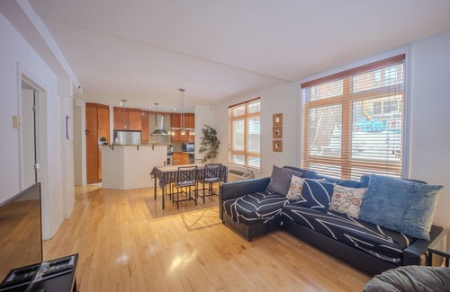 Quartier des Spectacles Condo | *SPECIAL RATES * 2 bedrooms condo with garage and terrasse - * GREAT LOCATION*