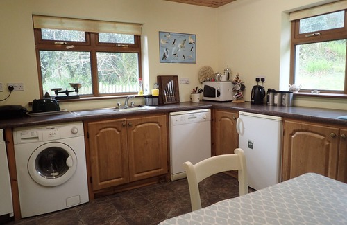 Cloghane Cottage | SPECIAL WEEKLY DISCOUNTS! Traditional stone cottage in beautiful West Kerry