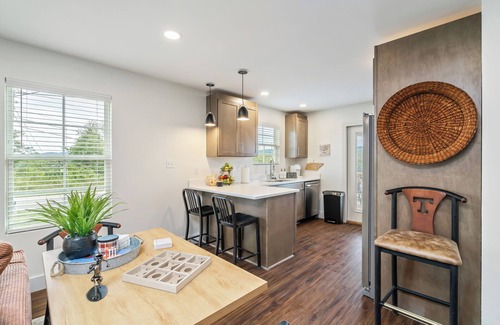 Powell House | Speciality Volunteer Themed Townhouse