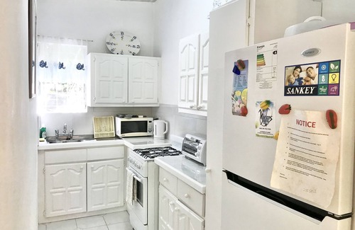 Sunset Crest Apartment | Specials-One Bedroom Sunset Crest, close to beach