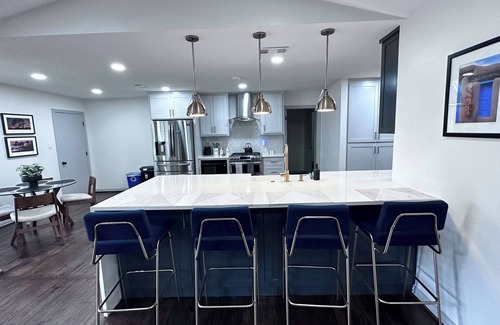 North Dallas House | Specious 4 Bedroom Dallas Home
