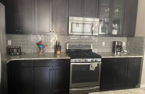 Aurora House | Specious Home 4 bedroom house Near DIA