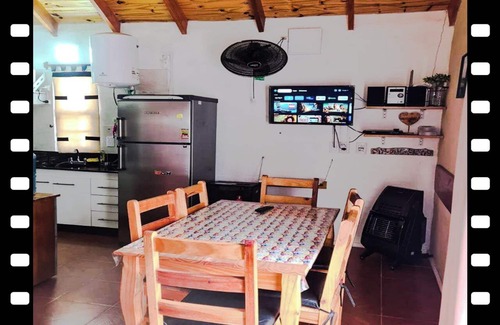 Santa Maria House | Spectacular Cabin in front of the River and the Sierras !