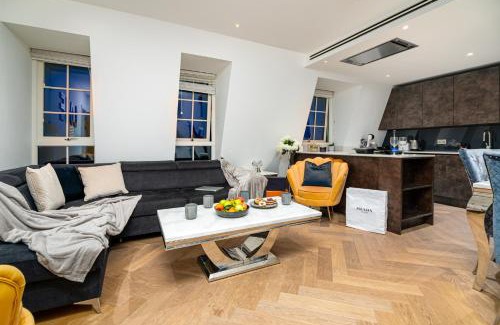 City of Westminster Apartment | Spectacular 2-Bedroom Penthouse in Marble Arch 75