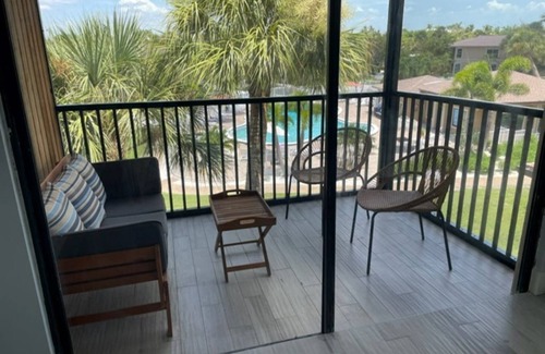 Sanibel House | Spectacular 2-bedroom townhome on Sanibel, short walk to stunning Gulf beach