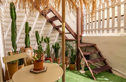 Triana House | SPECTACULAR 3 BEDROOMS HOUSE, 2 PRIVATE TERRACES.