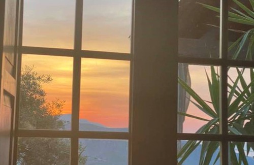 Termini Imerese House | Spectacular 360-degree views of the sea and mountains.