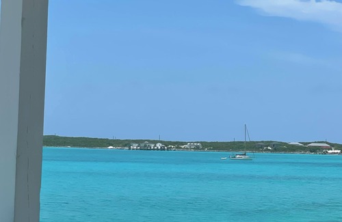 Black Point Condo | Spectacular 360 Island View