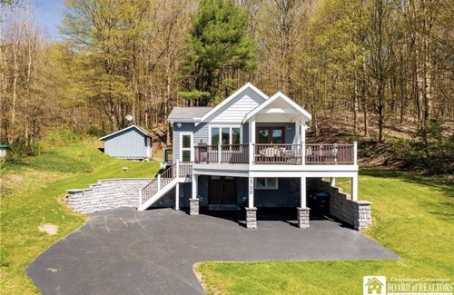 Clymer House | Spectacular 4 season home on Findley Lake NY