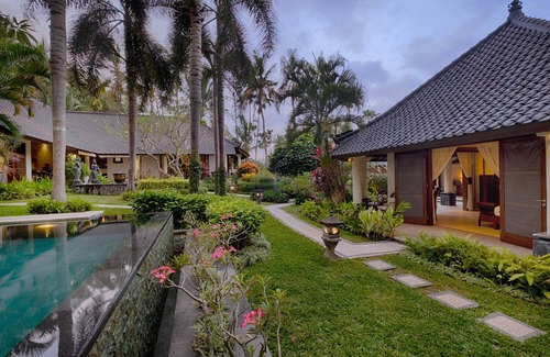 Saba Villa | Spectacular 4BR Villa In Sabah Beach! 6Min Drive To Bali Safari And Marine Park!