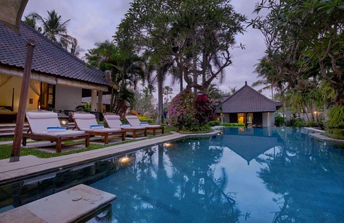 Saba Villa | Spectacular 4BR Villa In Sabah Beach! 6Min Drive To Bali Safari And Marine Park!