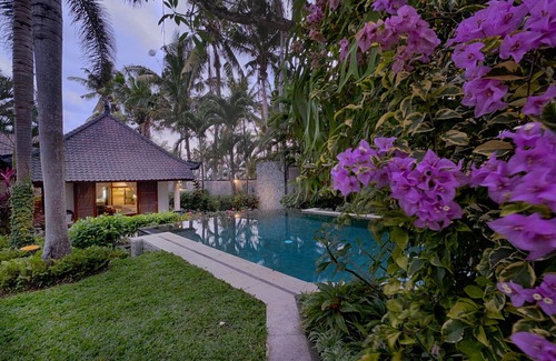 Saba Villa | Spectacular 4BR Villa In Sabah Beach! 6Min Drive To Bali Safari And Marine Park!