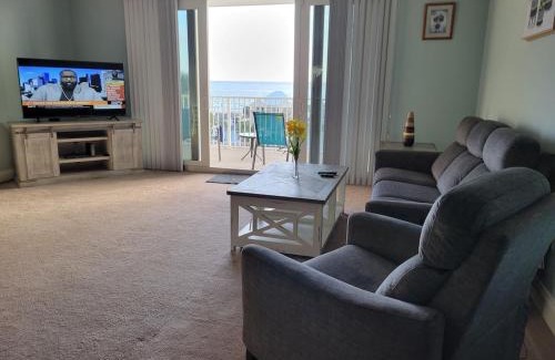 Panama City Beach Apartment | Spectacular 5th Floor Gulf View Condo in Panama City Beach, just steps away from the beach