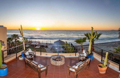 Primo Tapia House | Spectacular 8000 sq. ft. Oceanfront Estate, Sleeps 24 Pool, Jacuzzi, Fast Pass