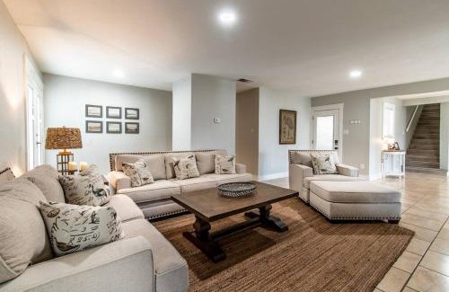 Bay Area House | Spectacular Adjoining Homes Waits