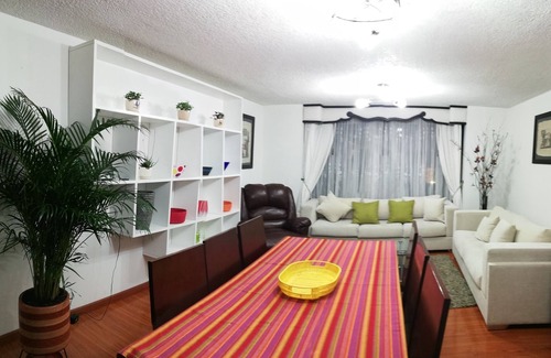 Barrios Unidos Apartment | Spectacular Apartment