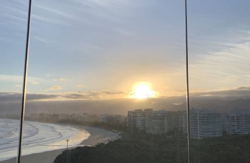 Sao Lourenco Apartment | Spectacular apartment right on the sand