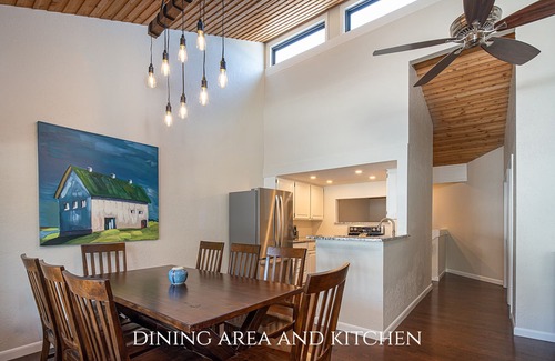 Ketchum House | SPECTACULAR BALDY VIEW REMODELED 2 BD TOWNHOME NEXT TO LIFTS! LUXURY! LOCATION!