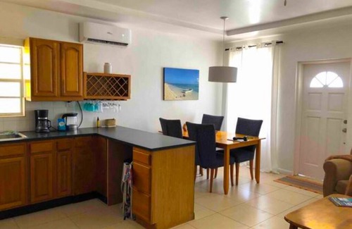 Providenciales Apartment | Spectacular beach views!