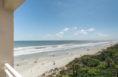 Cearra Del Ray Apartment | Spectacular Beachfront Views from this Tastefully Decorated Condo ~ PH5B Palm House