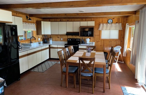 Escanaba House | Spectacular Beach - 1.5 hours to Pictured Rocks! - South Central Upper Michigan