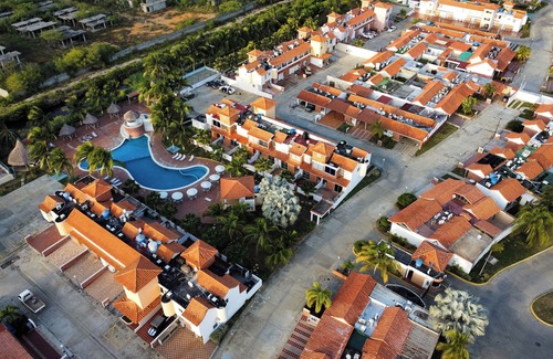 Tucacas House | SPECTACULAR BEACH VACATION HOUSE TC-1