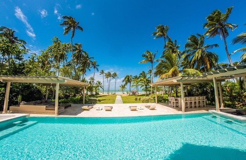 Puerto Bahia Villa | Spectacular BEACHFRONT luxury Villa with private pool, Jacuzzi chef, full staff