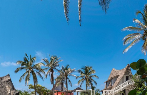 Rosario Islands Villa | Spectacular beachfront home with pool and jacuzzi