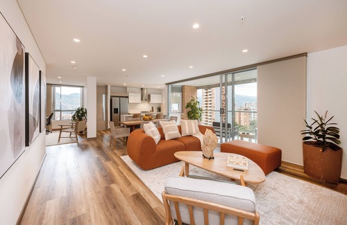 La Florida Apartment | Spectacular & Brand new 3BR Apt Close to Provenza with pool and gym.