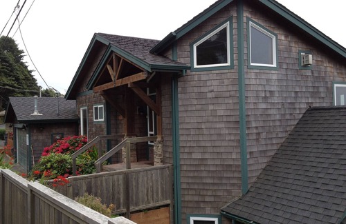 Tolovana Park House | Spectacular Cannon Beach View Home - Life's a Beach