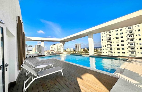 Sarasota Apartment | Spectacular City Views Terrace, Pool, Bar, Lounge and more.