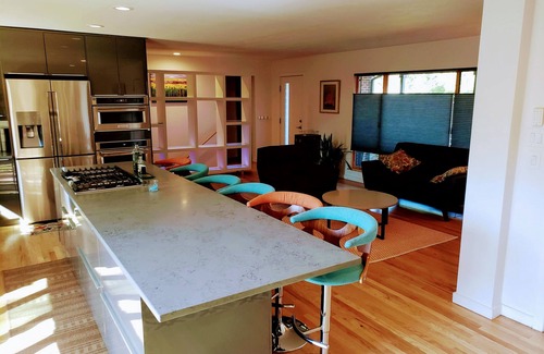 Broomfield House | Spectacular Cozy Private Modern Home - Great Location! nn