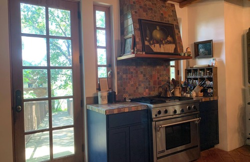 Russellville House | Spectacular home for special occasion!